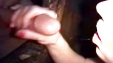 Shaved Babe иска да порно българско бъде влиятел на социалните мрежи