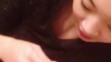 Възбудената Vanda Lust кара красивата безплатно бг порно бренди усмивка да потрепва с език!
