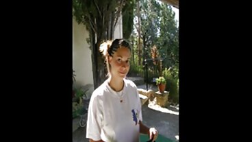 Брюнетка bezplatno balgarsko porno с очила става гадна с гаджето си