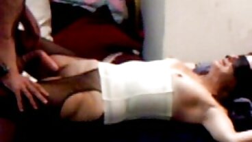 Сладострастната въртяща се кукла за валентинки на Наталия porno balgarski